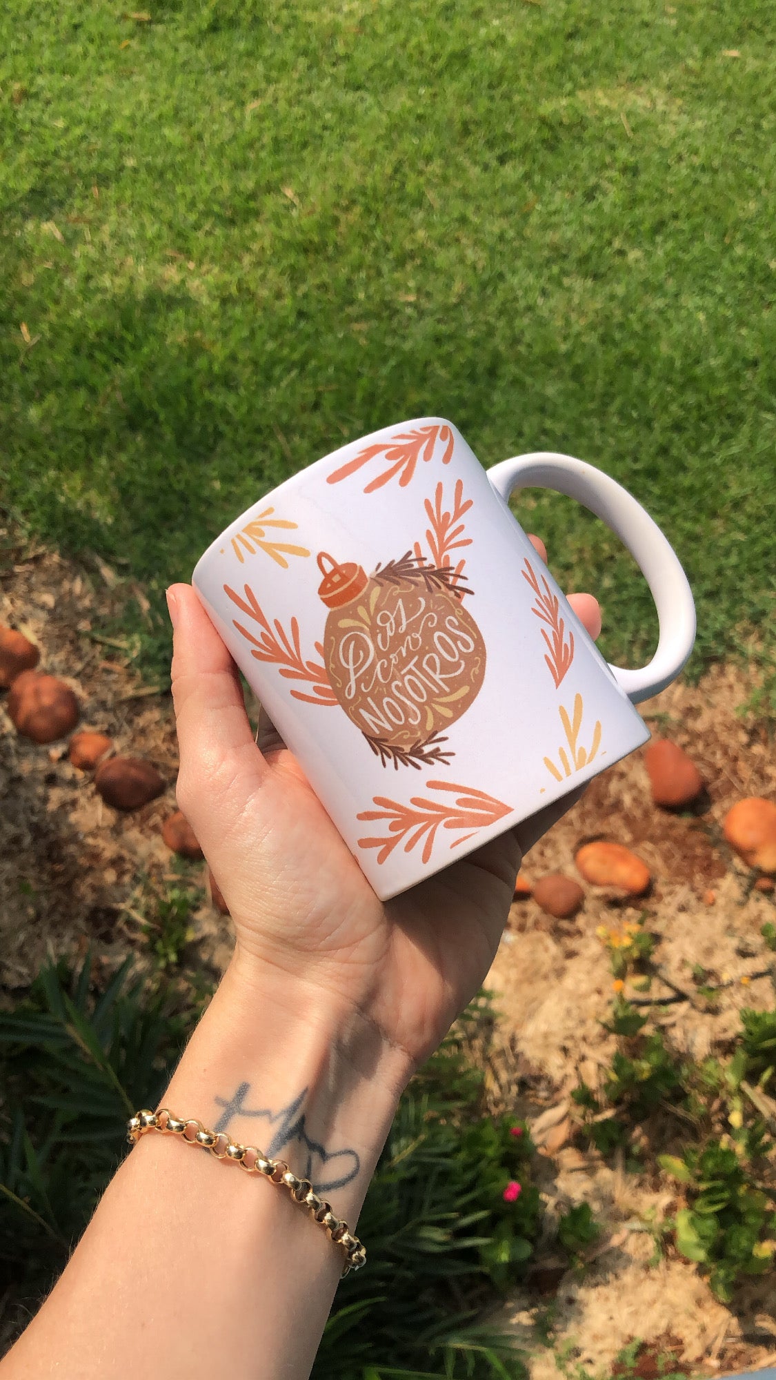 Taza | Dios con Nosotros | Mais de Ti