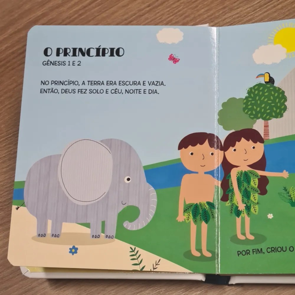 Minha Primeira Bíblia para Meninos | Capa Almofadada | Ciranda Cultural