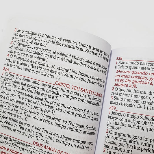 Harpa Avivada e Corinhos Médio | Letra Gigante | Capa Jesus Preta Brochura