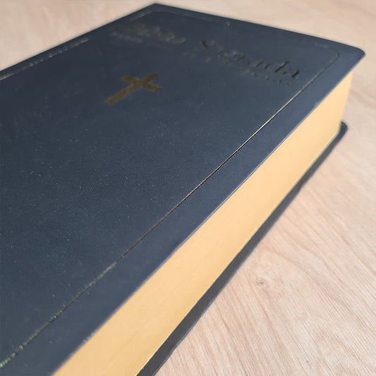 Bíblia Sagrada com Harpa Avivada e Corinhos | ARC | Letra Hipergigante | Capa Semiflexível Preta