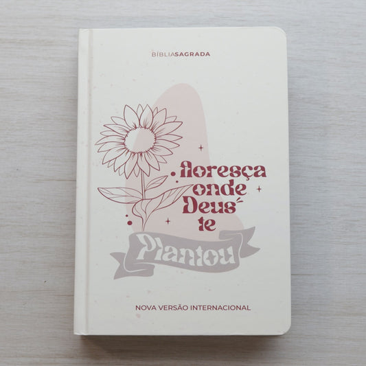 Bíblia Sagrada Floresça | NVI | Letra Maior | Capa Dura