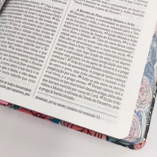 Bíblia Sagrada | NVI | Letra Normal | Capa Rosas Especial