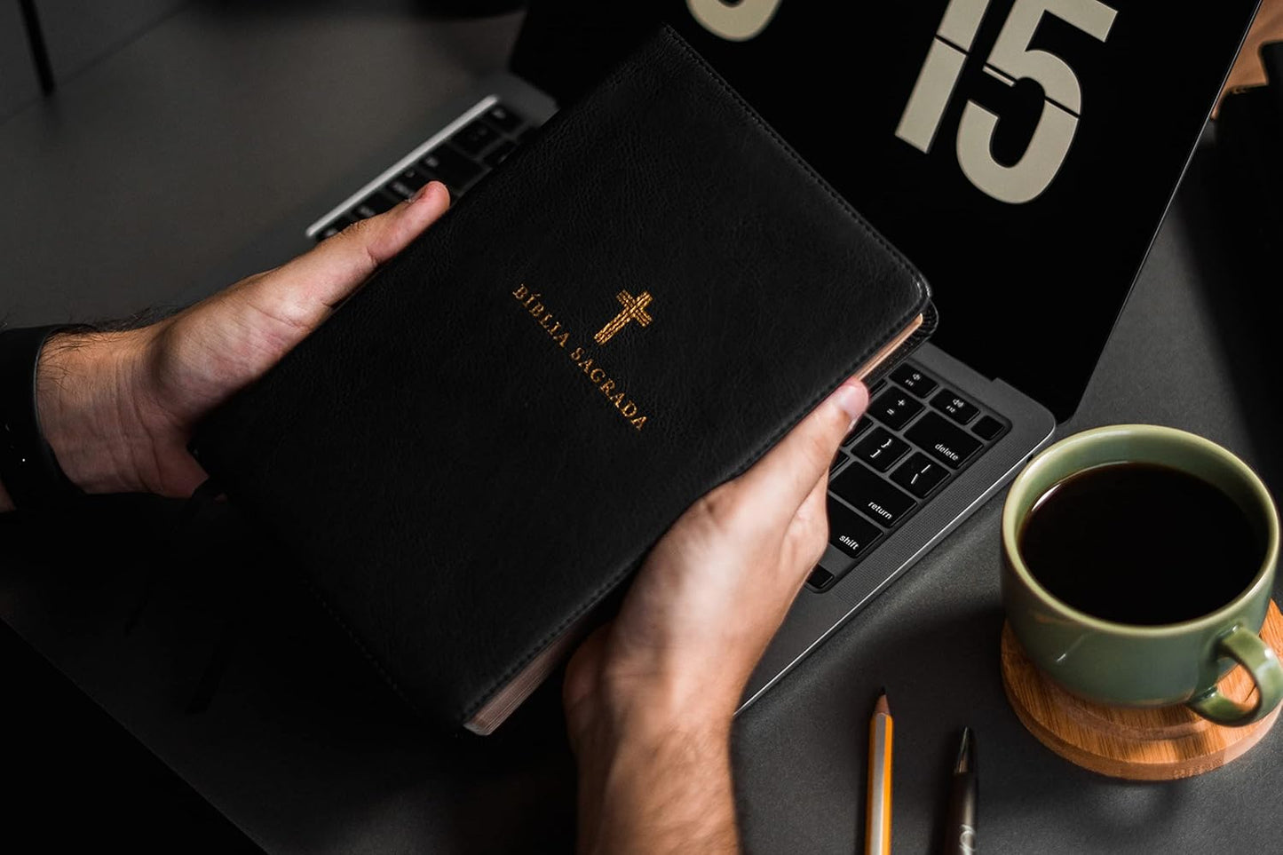 Bíblia Sagrada | NVI | Leitura Perfeita | Capa Luxo Preta