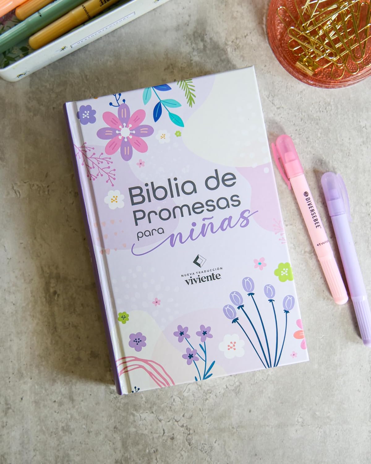 Biblia de Promesas para Niñas | NTV | Tapa dura | Historias bíblicas
