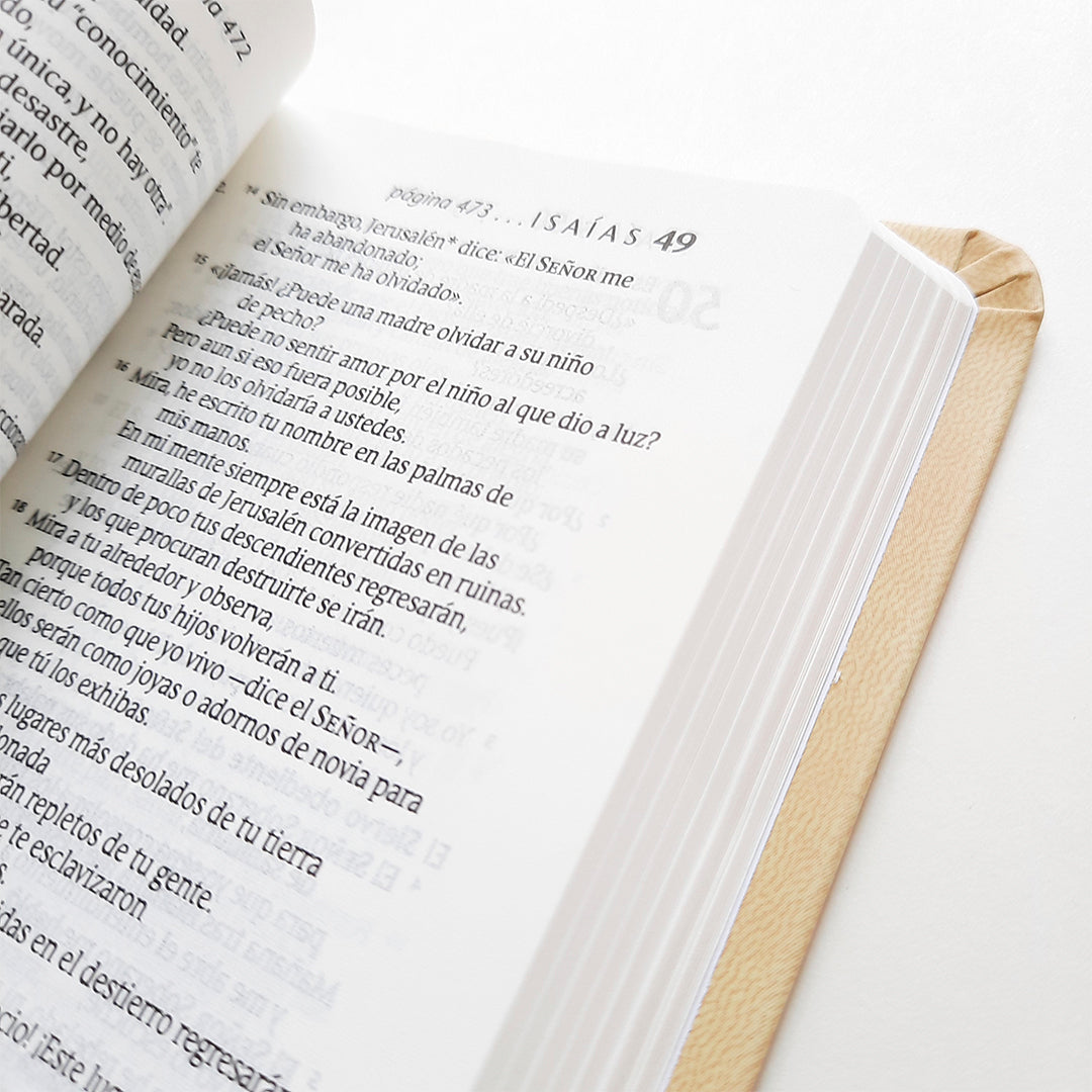 Santa Biblia NTV, Edición ágape, SentiPiel, Flor Beige
