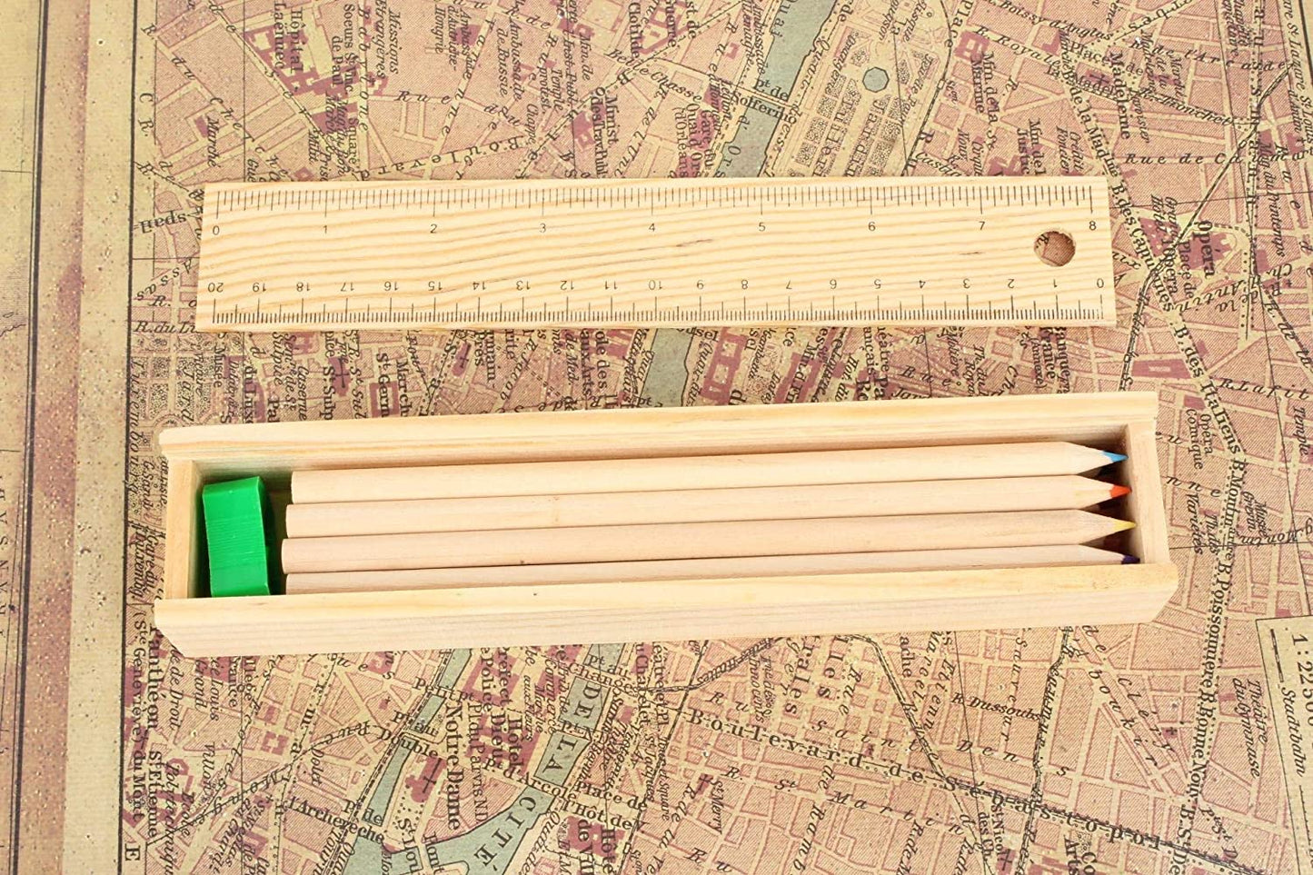 Set de Lápices de Colores con Caja de Madera y Regla - 12 Colores