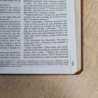 Bíblia Devocional Do Homem | NVI | Letra Grande | Capa Luxo Marrom