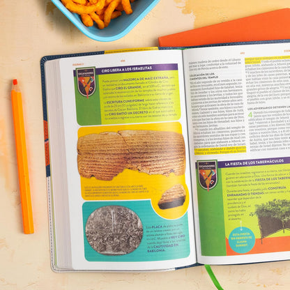 Biblia para Niños Exploradores | RVR 1960 | Azul cósmico | Símil piel | Ilustrada a color | Letra 9.5 pts