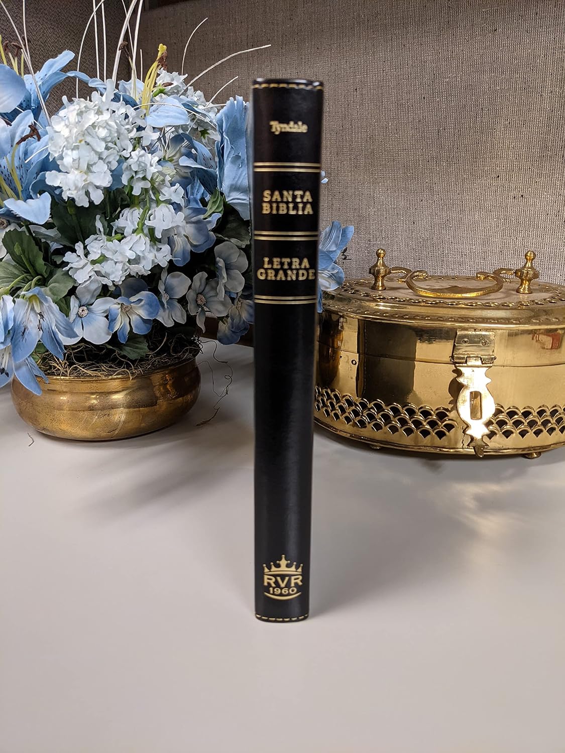 Santa Biblia | RVR 1960 | Ultrafina | Letra grande | Negra | Edición de referencia