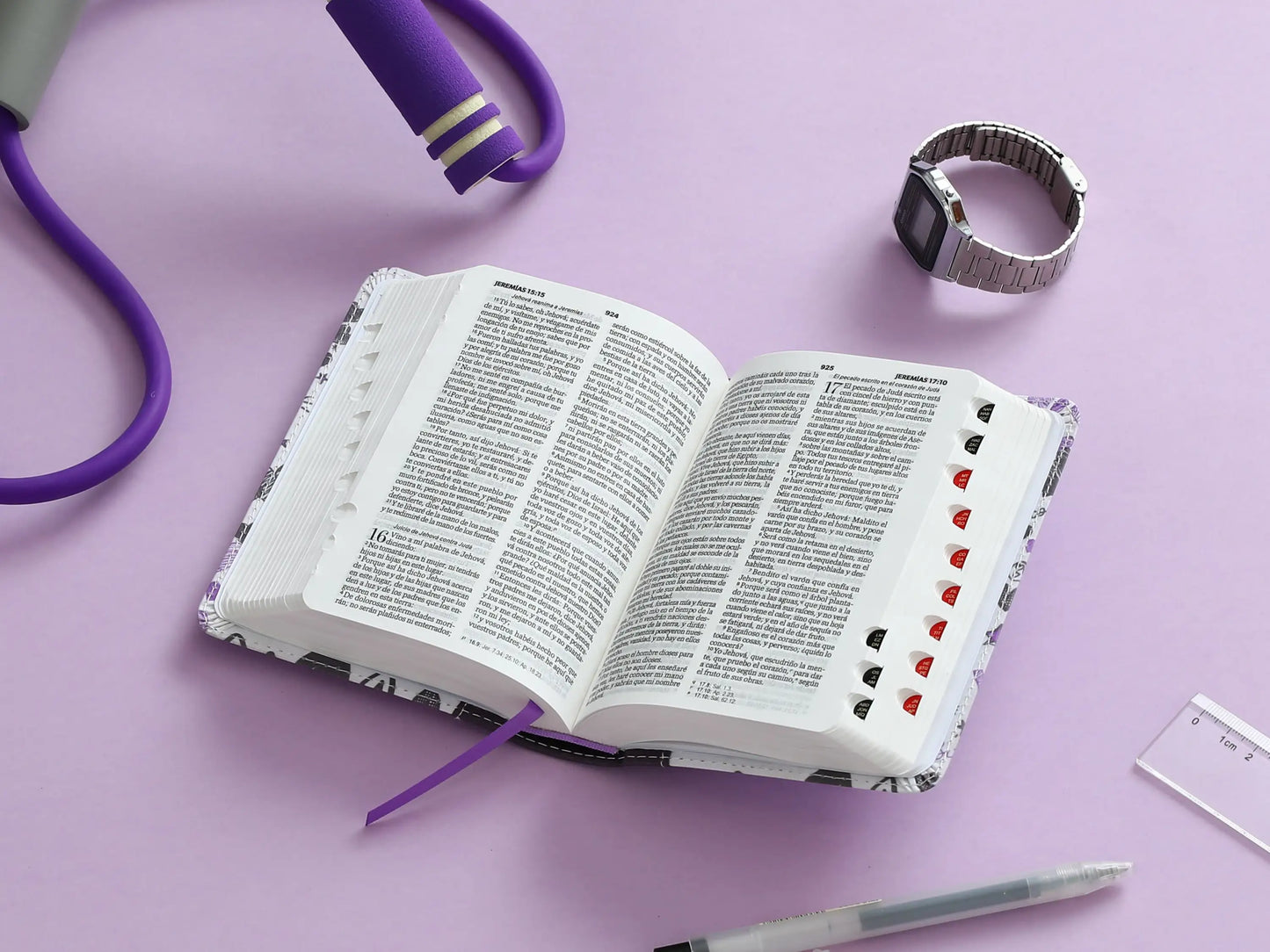 Biblia RVR60 | Tamaño bolsillo | Palabras de Vida | Amor lila | Letra 8,5 ptos | Índice